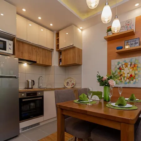 Apartamento & Djuric