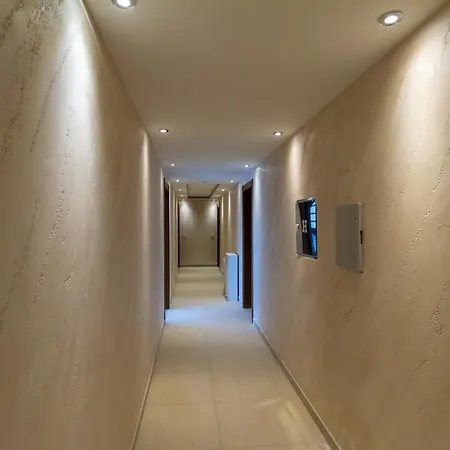 Apartament & Djuric *